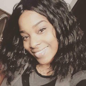 Meet your Posher, Renee